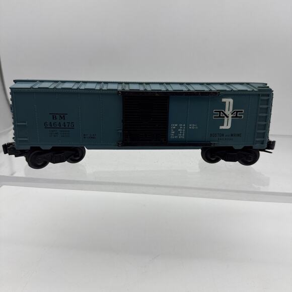 Boston and Maine 6464 475 original Lionel postwar boxcar complete clean original